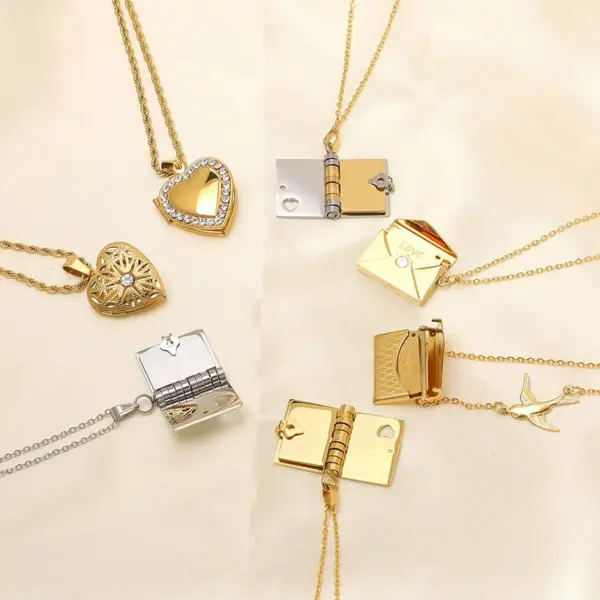 Wholesale Golden Plated 201 Stainless Steel Electroplated Zircon Envelope Heart Shape Cable Chain Pendant Necklace
