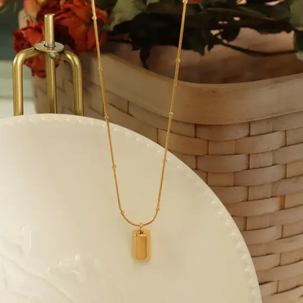 Wholesale PVD Coated Real Gold Plated 18K Gold Geometric 304 Stainless Steel Fashion Waterproof Non Tarnish Necklace