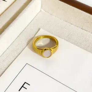 Gold / No. 7 / R0281