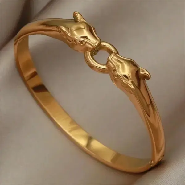 304 Stainless Steel Jaguar Snake Ion Plating (IP) Zircon Real Gold Plated Vintage Style French Style Waterproof Non Tarnish Asymmetrical Plating Gold Bangle