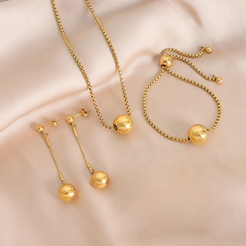 Wholesale PVD Coated Real Gold Plated 18K Gold Geometric 304 Stainless Steel Casual Simple Style Commute Waterproof Non Tarnish Bracelets Earrings Nec