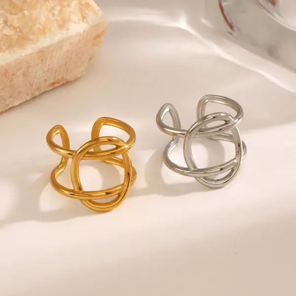 Wholesale Ion Plating (IP) 18K Gold Plated Oval 304 Stainless Steel Simple Style Waterproof Non Tarnish Open Rings