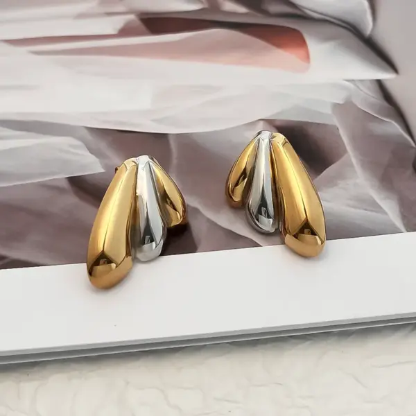 Wholesale Vintage Style Simple Style Geometric Heart Shape Mixed Metal 304 Stainless Steel 18K Gold Plated Ear Studs