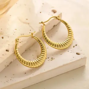 Eh013 Earrings / Gold