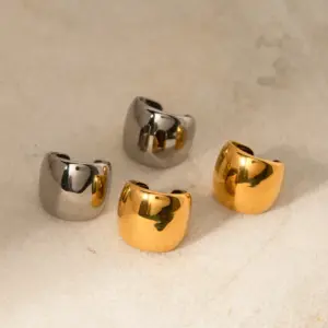 Wholesale 304 Stainless Steel Solid Color PVD Coated 18K Gold Plated Simple Style Classic Style Plating Gold Ear Cuffs