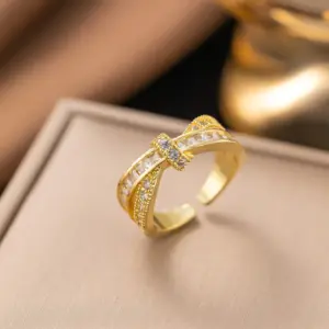 F1146 Copper Material-Knotted Cross Ring Gold