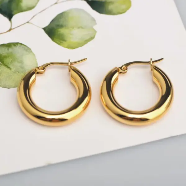 Wholesale PVD Coated Real Gold Plated 18K Gold Circle Stainless Steel Retro Waterproof Non Tarnish Hoop Earrings