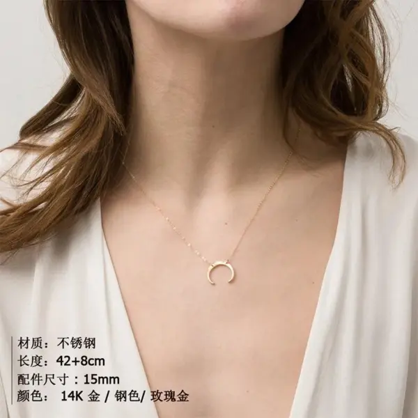 Wholesale PVD Coated Real Gold Plated Moon Stainless Steel Fashion Waterproof Non Tarnish 304 Stainless Steel Necklace
