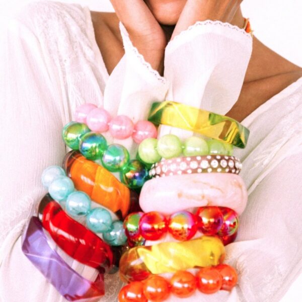 oly-29c8f0b3c32f0935e14c597ac8881bfc Wholesale Color-blocked laser beaded resin bracelet