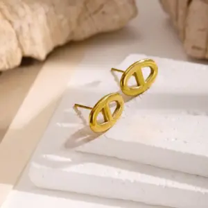【XKE0356】Pig Nose Earrings / Gold