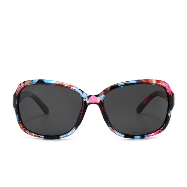 oly-29f6990867285d277c314fe4be94e8fe Wholesale larized Sunglasses Fashion Sunglasses for Women Retro Trendy Exrt Classic Glasses Frame Wholesale 8158 Myopia
