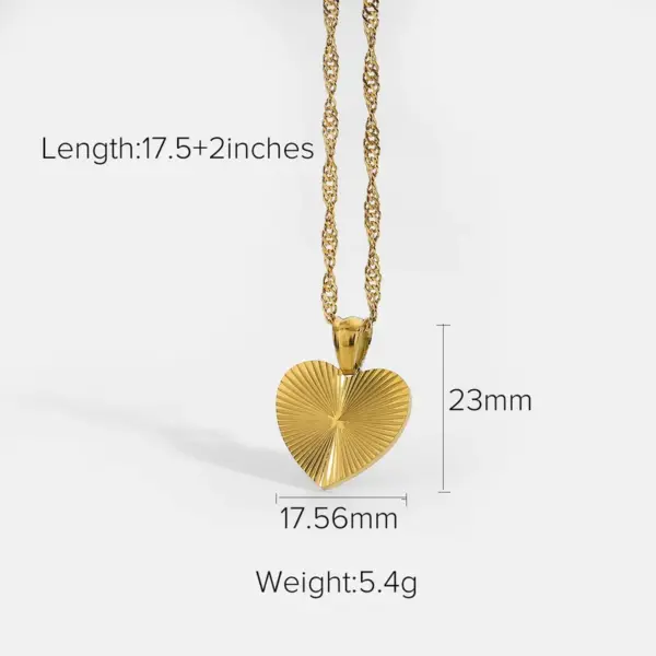 Wholesale PVD Coated Real Gold Plated Heart 304 Stainless Steel Titanium Steel Simple Style Waterproof Non Tarnish Pendant Necklace