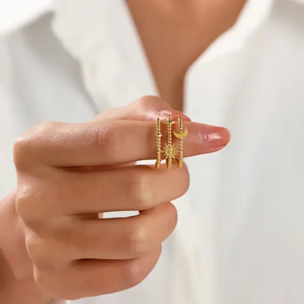 Wholesale PVD Coated 18K Gold Plated Star 304 Stainless Steel Simple Style Waterproof Non Tarnish Rings