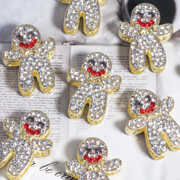 Wholesale Alloy 3D cartoon gingerbread man, full of rhinestones and straight-hole beads, DIY phone chain, keychain, bag chain accessory.