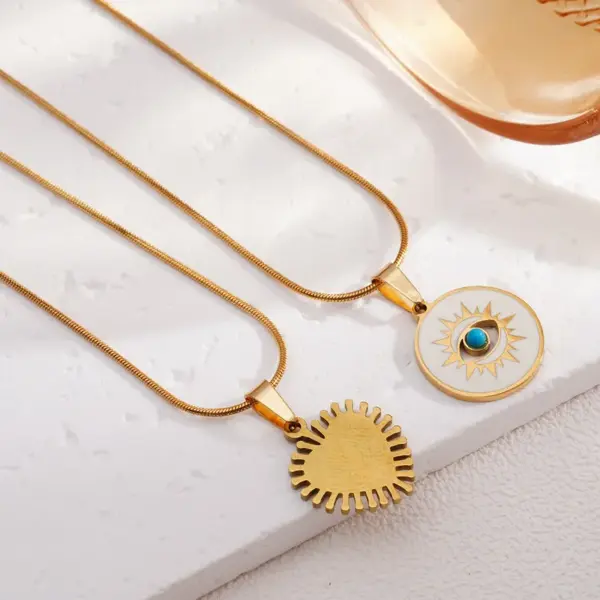 Wholesale Real Gold Plated 304 Stainless Steel 316 Stainless Steel PVD Coated Devil's Eye Waterproof Non Tarnish Glam Retro Pendant Necklace For Women's