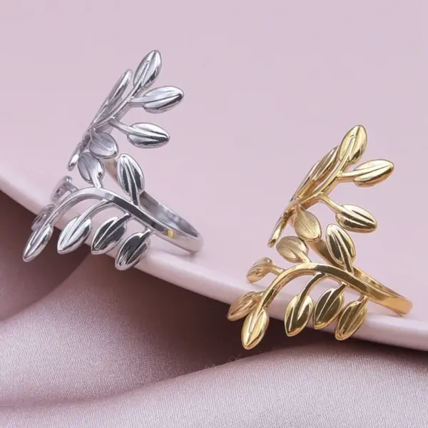 Wholesale PVD Coated Real Gold Plated 18K Gold Leaf 304 Stainless Steel Elegant Simple Style Waterproof Non Tarnish Open Rings