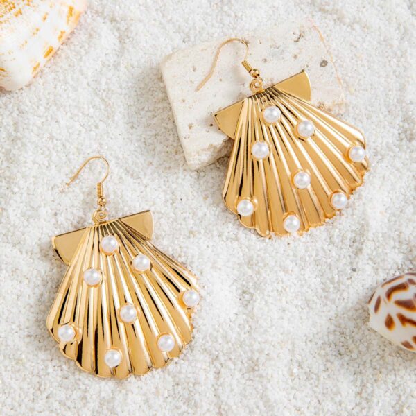 Wholesale European and American Cross-border Bohemian Metal Scallop Earrings Personalized Fashion Pearl Shell Earrings Earrings for Women