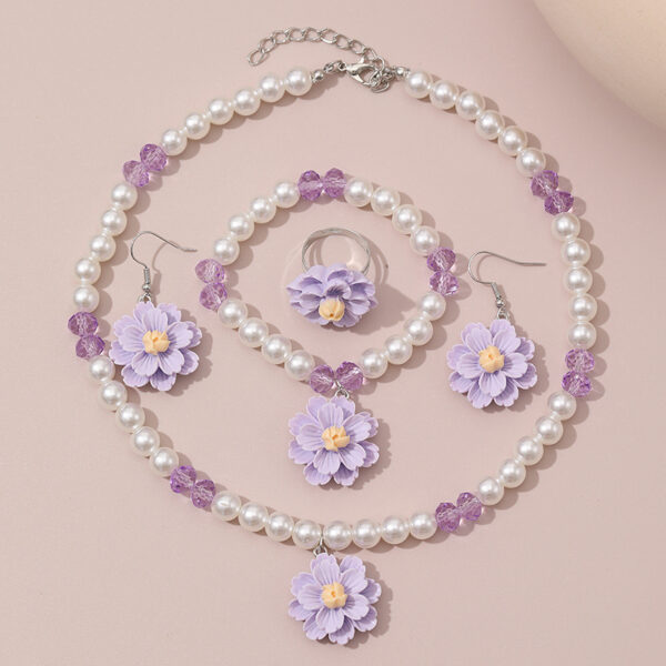 Wholesale Light luxury sweet imitation pearl flower pendant children's necklace four-piece set