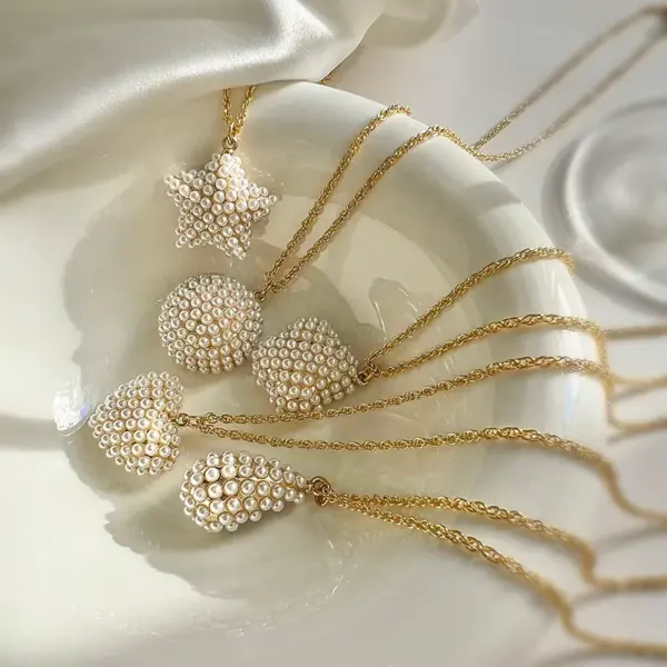 Wholesale Copper 18K Gold Plated Plating Inlay Pentagram Water Droplets Heart Shape Artificial Pearls Pendant Necklace