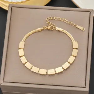 7795 / Gold