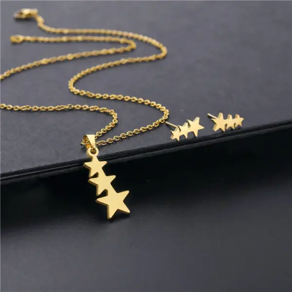 Wholesale 18k Gold-plated Stainless Steel Chain Necklace Five-pointed Star Pendant Necklace Earrings Three-piece Clavicle Chain