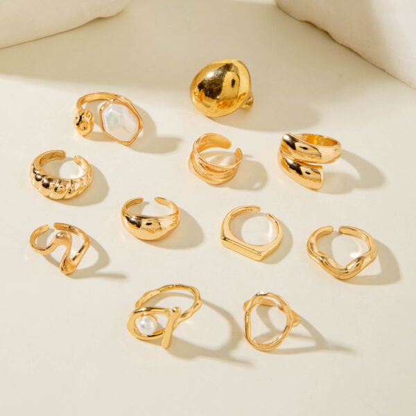 Wholesale Imitation pearl irregular vintage hollow ring set