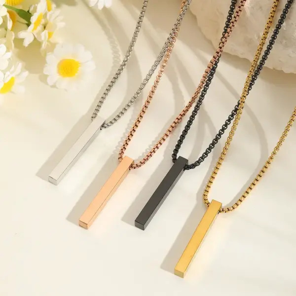 Wholesale Jewelry Casual Elegant Simple Style Geometric Rectangle 304 Stainless Steel 18K Gold Plated Box Chain Pendant Necklace