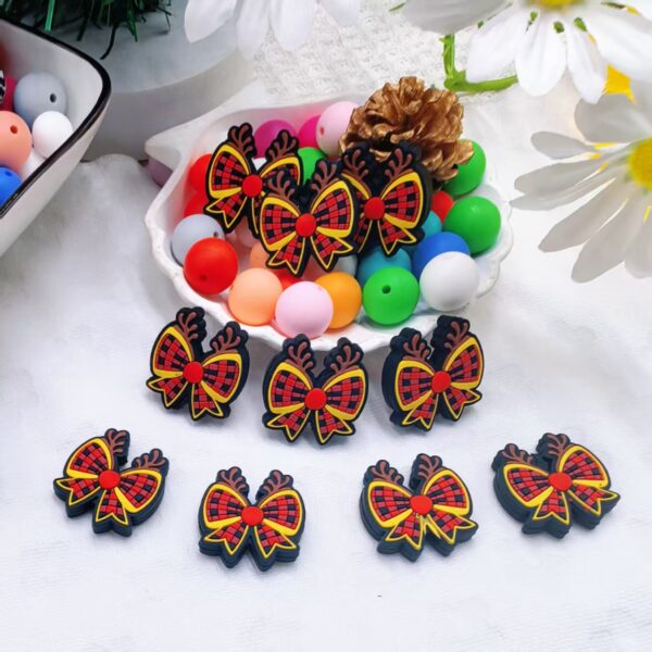 oly-2b405884243fb2ad577df3fc0b233bae Wholesale 2D Christmas Cartoon Focus Beads DIY Silicone Beads