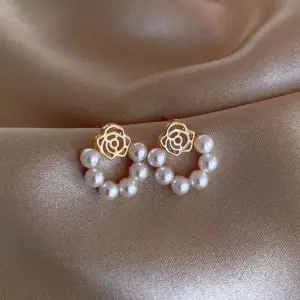 Golden Flower Pearl Stud Earrings-925 Silver Needle