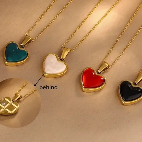 Wholesale 304 Stainless Steel Plastic Heart Shape Ion Plating (IP) 18K Gold Plated Princess Vintage Style Classic Style Waterproof Non Tarnish O-shaped Chain Lobster Trigger Clasp Closure Pendant Necklace