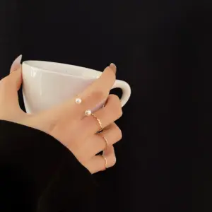 J377 Gold / Adjustable opening