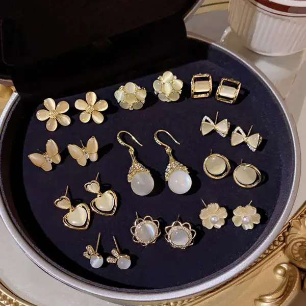 Fashion Geometric Heart Shape Bow Knot Copper Inlay Artificial Pearls Rhinestones Opal Earrings 1 Pair