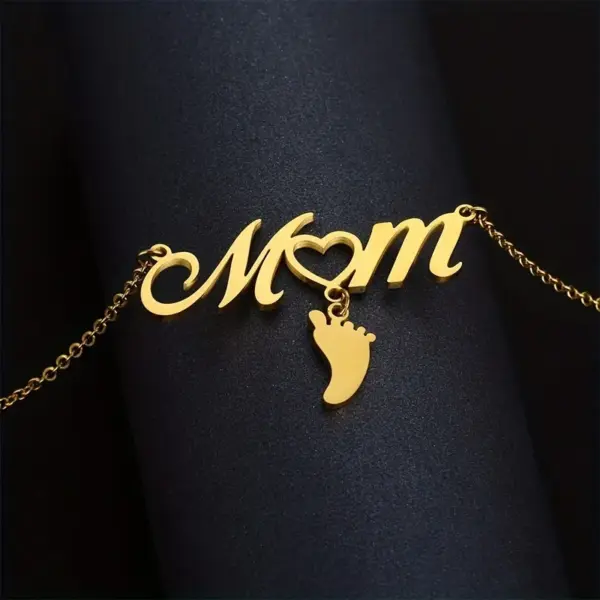 Wholesale 304 Stainless Steel Stainless Steel Letter Footprint PVD Coated 18K Real Gold Plated MAMA Simple Style Plating Cable Chain Gold Silver Pendant Necklace