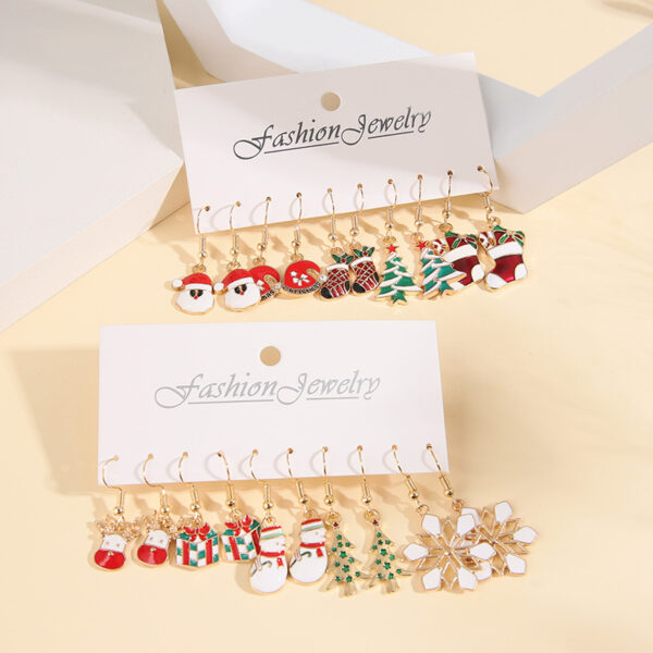 oly-2b8fe6f173f41d63a2e4ec5154a7b59b Wholesale Christmas Oil Drop Earrings 5 Pairs Set Snowflake Bell Cartoon Earrings Electroplated Alloy Earrings