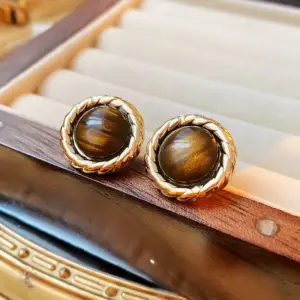 Silver Needle twist circle earrings