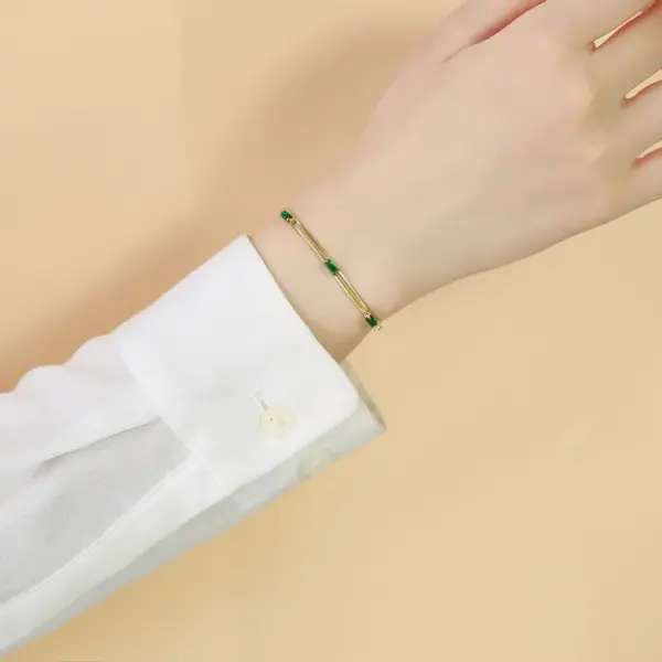 Simple Style Geometric 201 Stainless Steel Zircon Stainless Steel Bracelets In Bulk