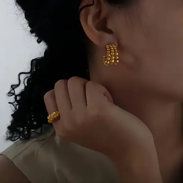 PVD Coated Real Gold Plated 18K Gold C Shape 304 Stainless Steel Retro Roman Style Waterproof Non Tarnish Ear Studs