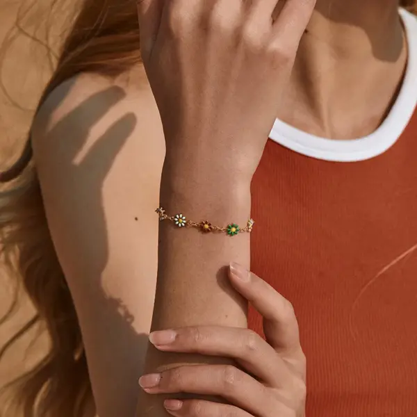 Wholesale Vacation Ethnic Style Beach Flower Copper Enamel Plating 18k Gold Plated Bracelets