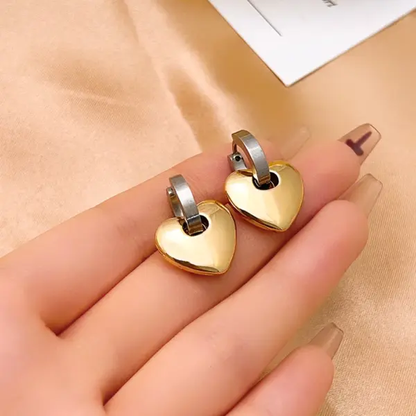 Wholesale 1 Pair Hip-Hop Vintage Style Heart Shape Polishing Plating 304 Stainless Steel Gold Plated Silver Plated Drop Earrings