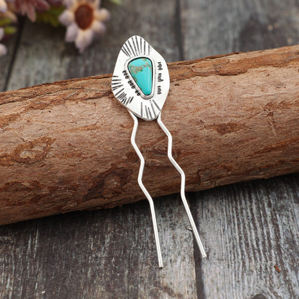Wholesale European and American New Style Palace Style Inlaid Turquoise Long Hairpin Retro Alloy Head Jewelry