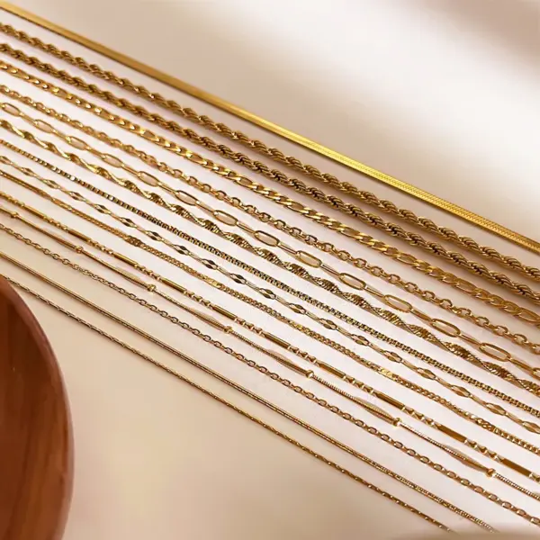 Wholesale 304 Stainless Steel Geometric PVD Coated Real Gold Plated Basic Simple Style Waterproof Non Tarnish Irregular Surgical Steel O-shaped Chain Cable Chain Twisted Rope Chain Gold Chain Necklace