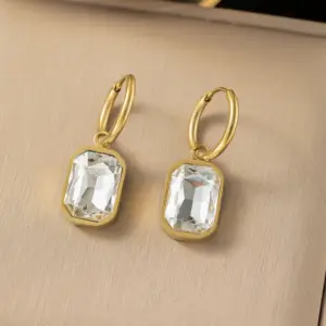 3 [Ag391] White Diamond Earrings / Gold