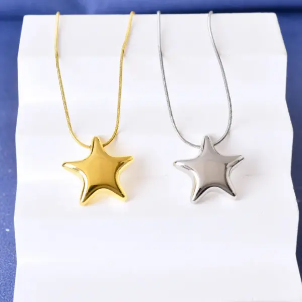 Wholesale 304 Stainless Steel Star PVD Coated 18K Real Gold Plated Simple Style Waterproof Non Tarnish Plating Pendant Necklace