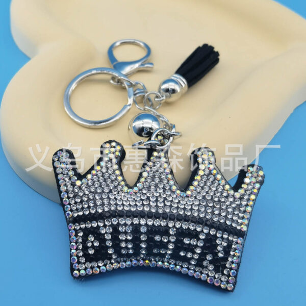 oly-2c71ddd60b09590de35c046915c190ba Wholesale 4pcs Diamond-encrusted Crown QUEEEN Keychain