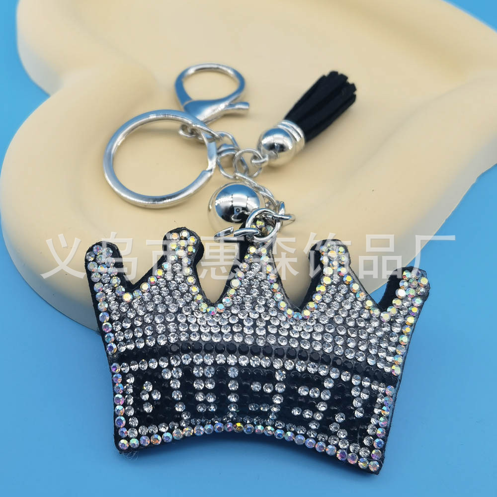 Wholesale Diamond-encrusted Crown QUEEEN Keychain