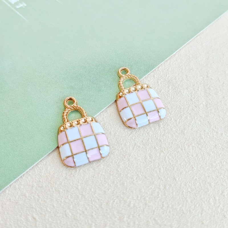 Wholesale cute cartoon bag oil ipping alloy jewelry pendant