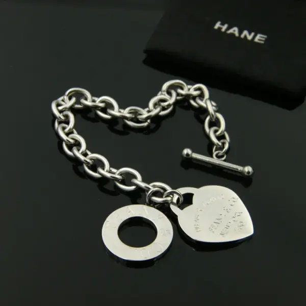 Wholesale Real Gold Plated Heart Shape 304 Stainless Steel Simple Style Commute Waterproof Non Tarnish Bracelets