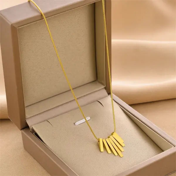 Real Gold Plated Square 304 Stainless Steel Fashion Waterproof Non Tarnish Necklace