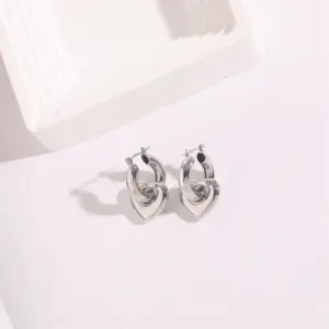 Hollow Heart-Shaped Earrings Real Platinum (Es0207)