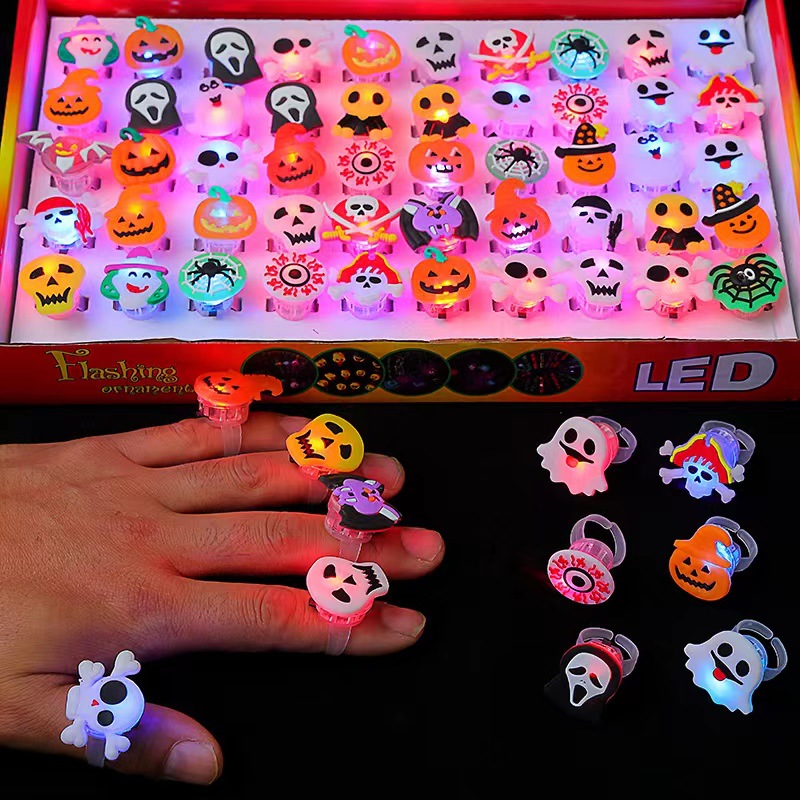 Wholesale Flashing finger light LED Christmas pumpkin ghost head bracelet
